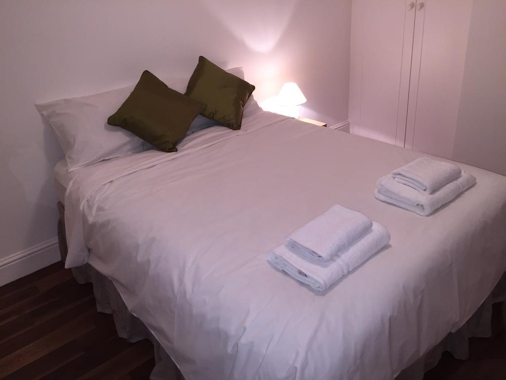 Gasthof Paradise Accomodation London